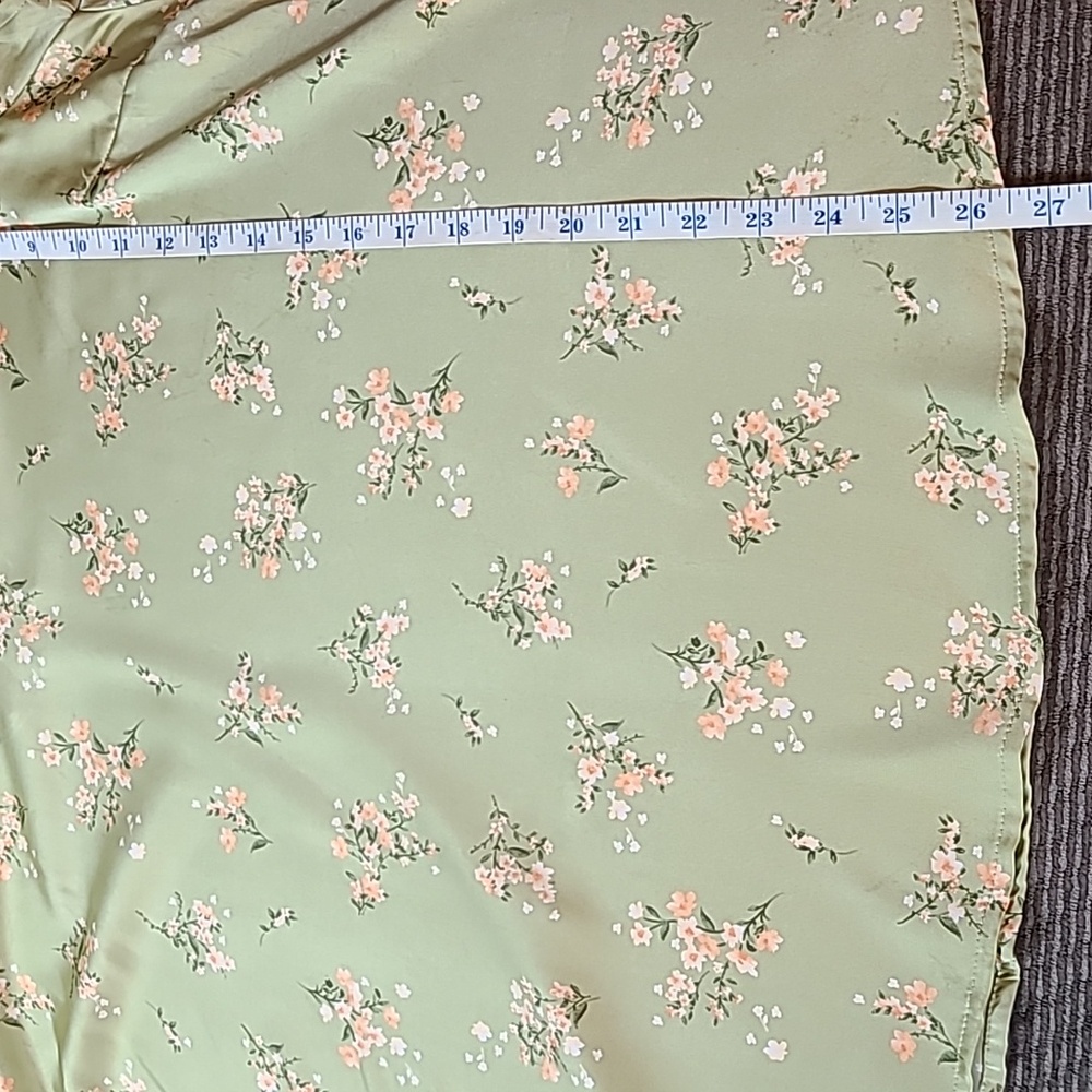 Perch Satin Floral Blouse - Picture 10 of 11